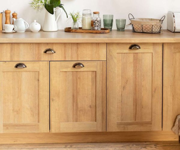 how-to-clean-wood-kitchen-cabinets-0123-2000-641e7e2dcbdc4518a80417c66e2e9194